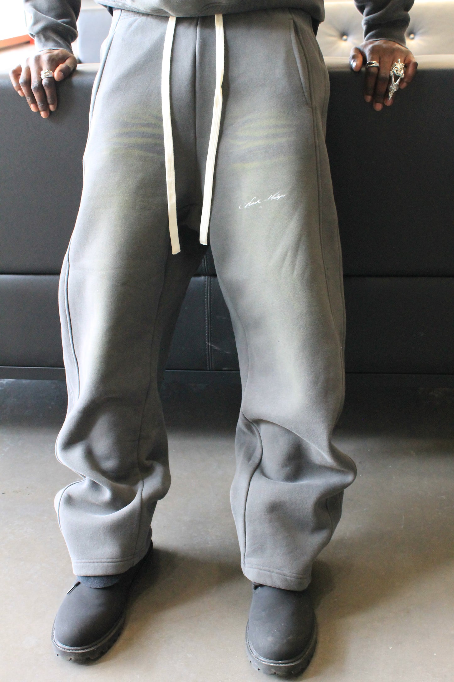 CURVED SWEATS - SAGE
