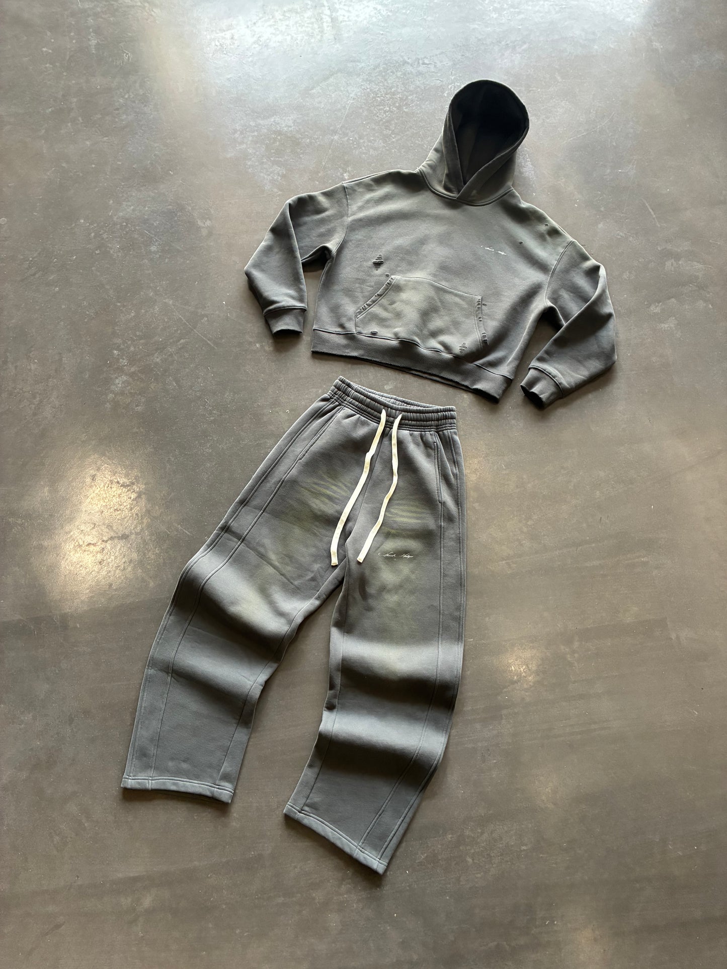 CURVED SWEATS - SAGE