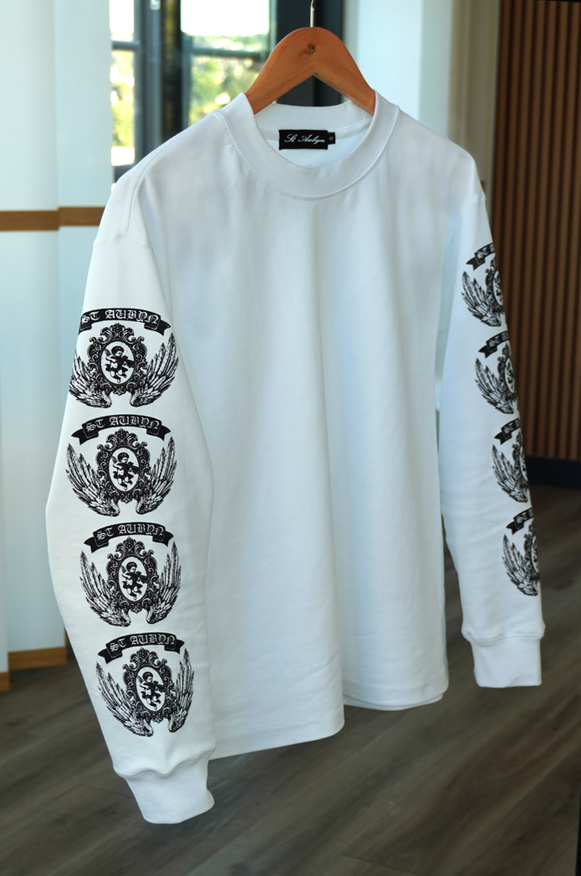 WHITE LONGSLEEVE